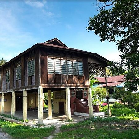 Lanai Casuarina Cempaka Sari Hotel Parit Zewnętrze zdjęcie
