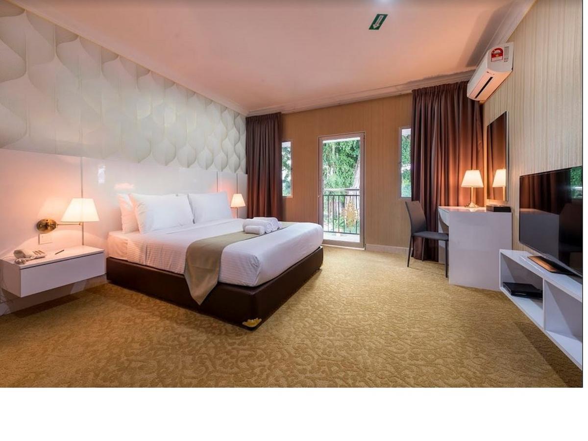 Lanai Casuarina Cempaka Sari Hotel Parit Zewnętrze zdjęcie
